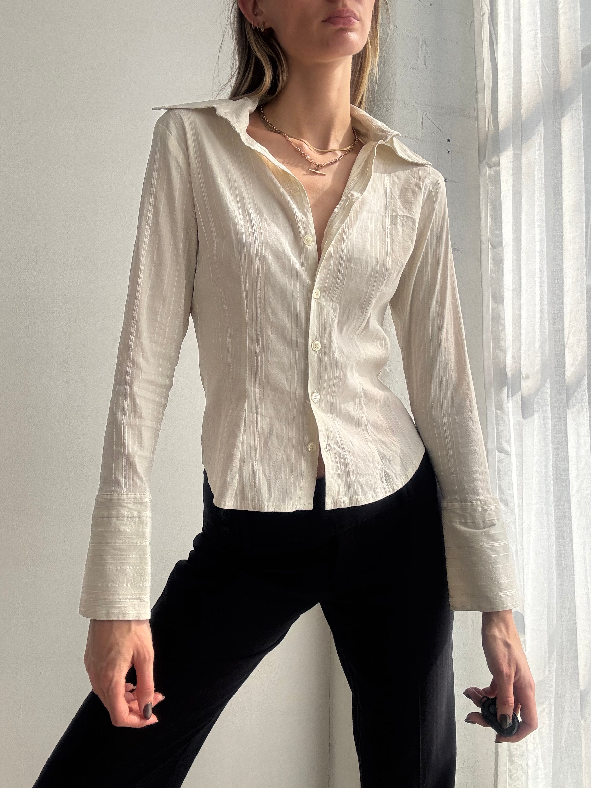 Vintage Y2K ivory fitted shirt with subtle pinstripe