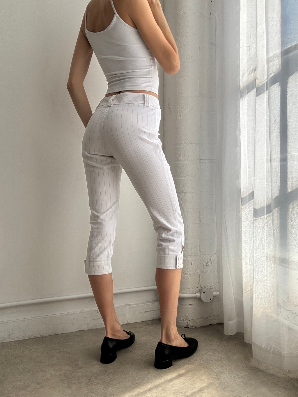 Vintage Y2K white pinstripe capri trousers