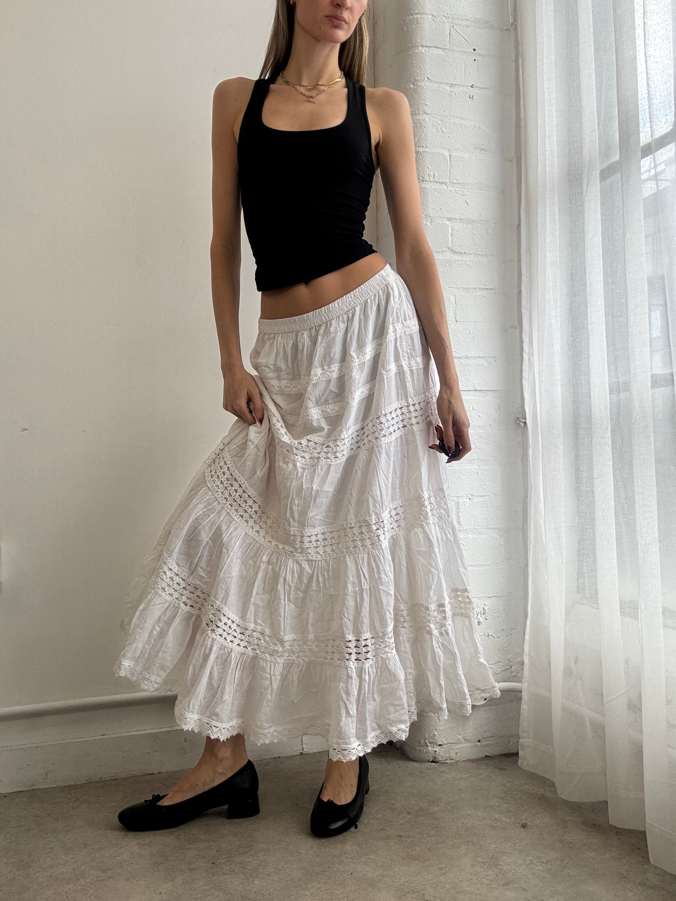 Vintage Y2K white tiered lace maxi skirt