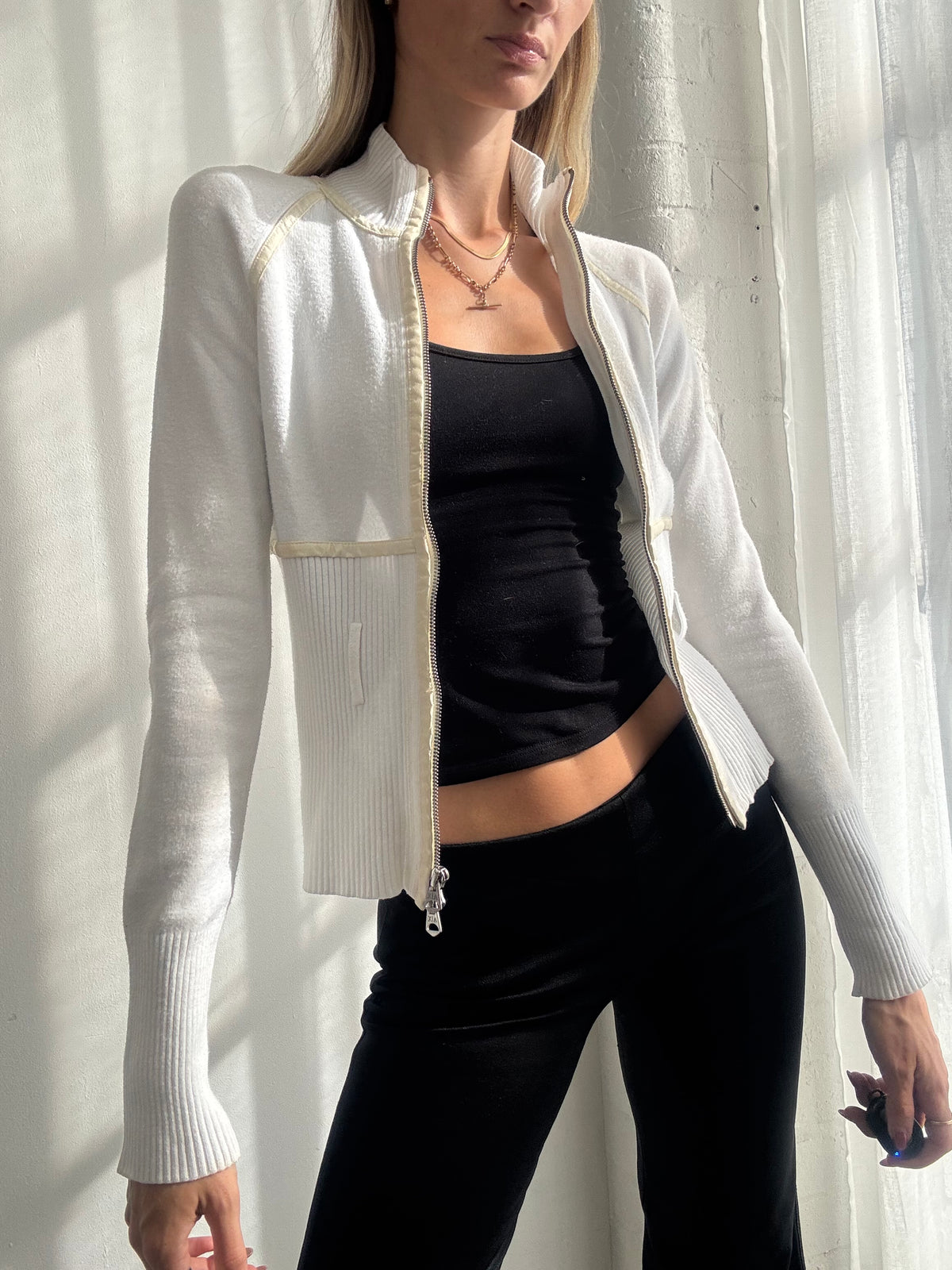Vintage Y2K Armani White Ribbed Zip Up Knit Cardigan - Size S-M