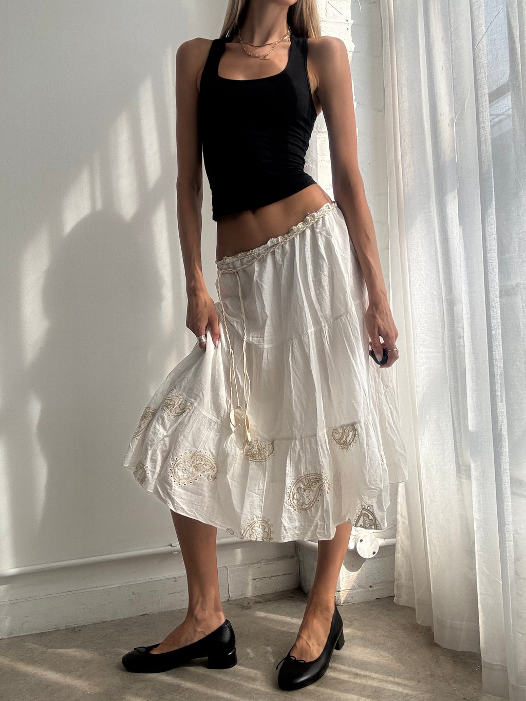 Vintage Y2K White Embroidered Cotton Boho Midi Skirt - Size XS/S