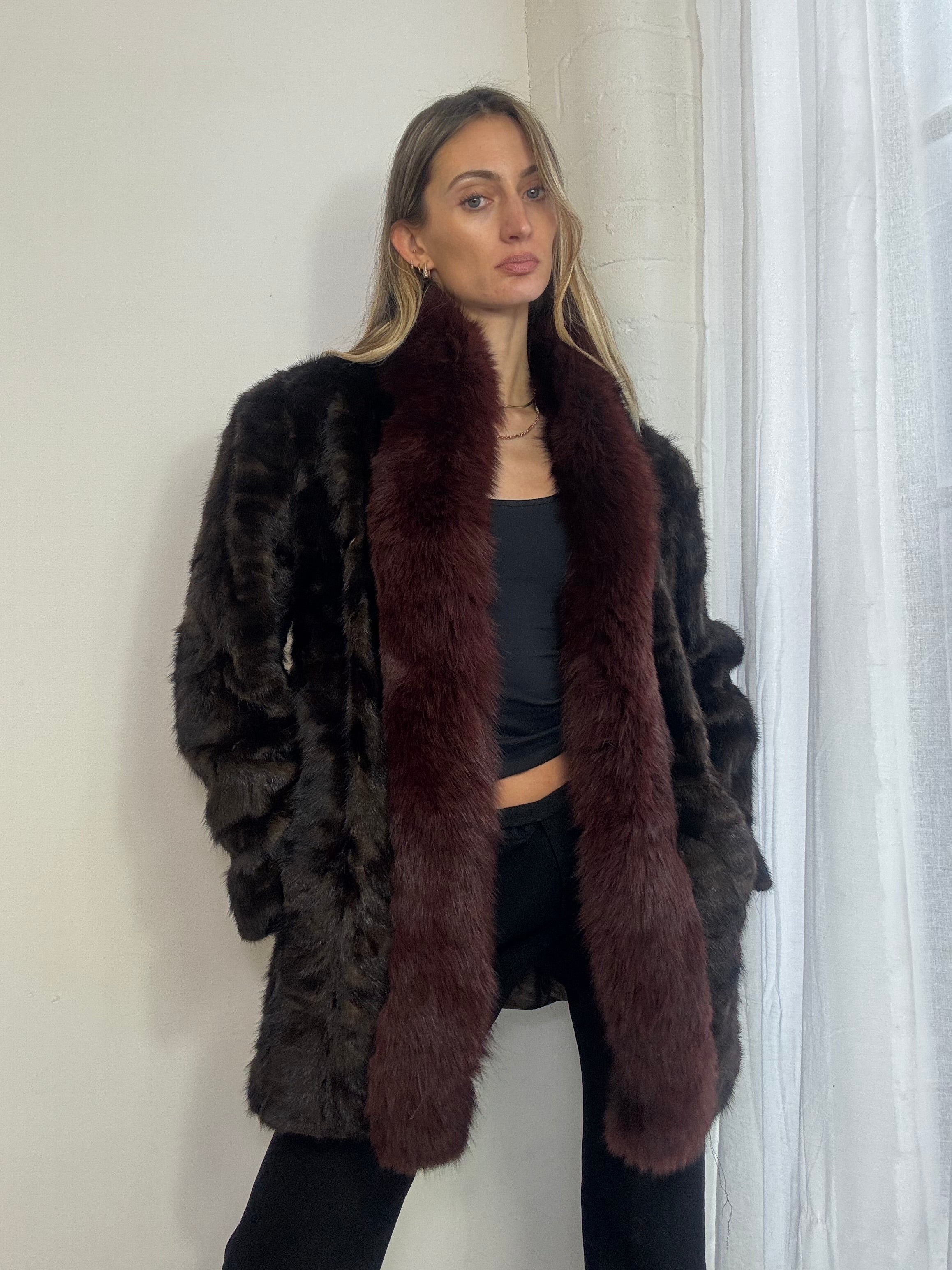 Vintage 90s brown & burgundy fur trim coat