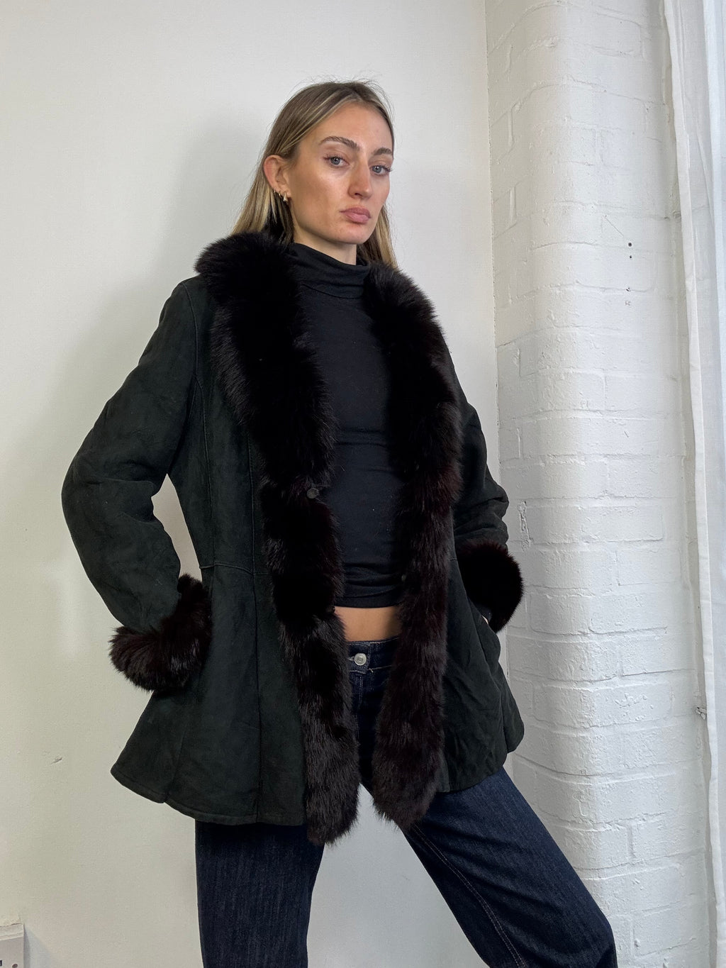 Vintage 90s black sheepskin coat with fox fur trim