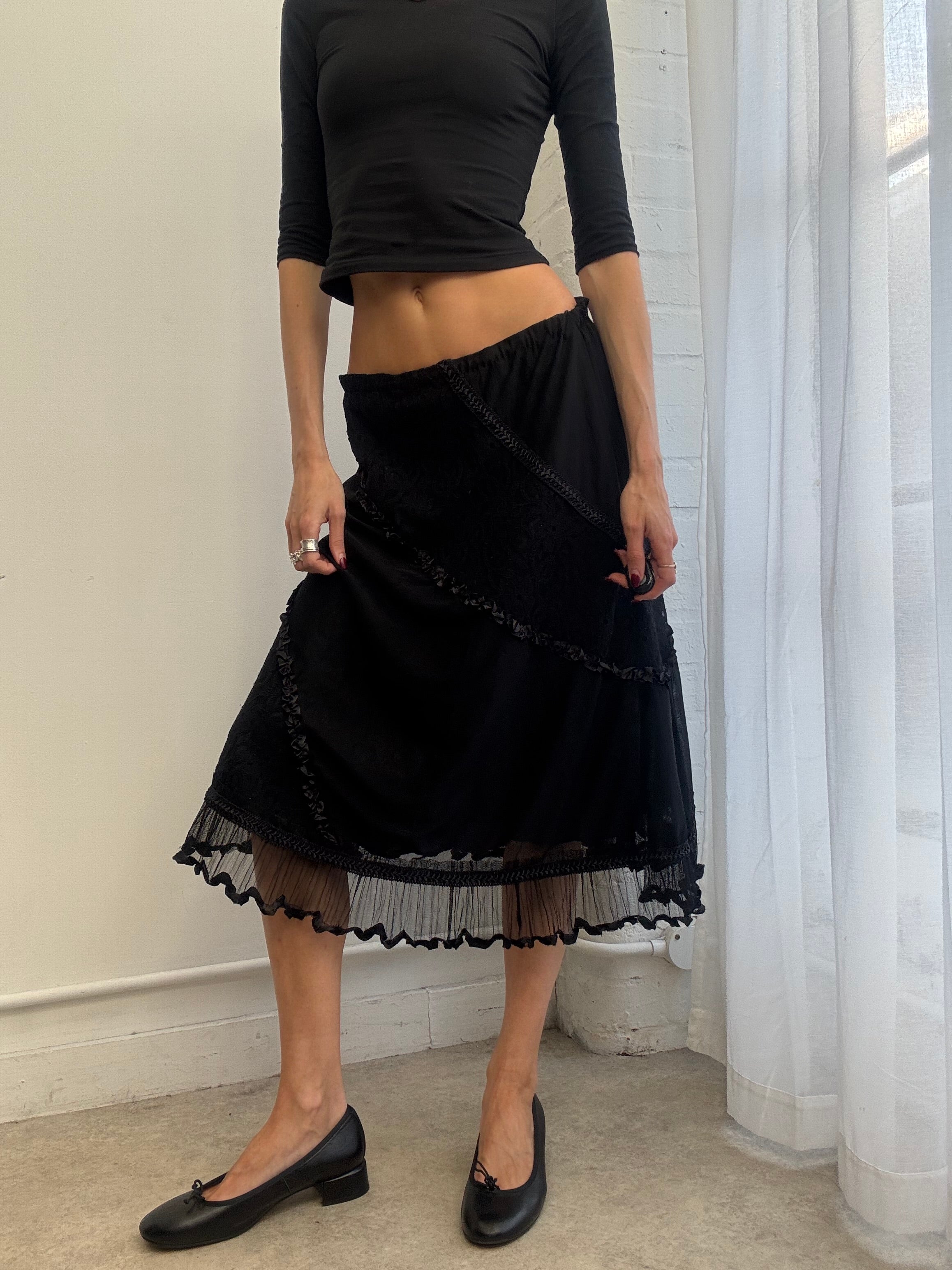 Vintage Y2K black lace midi skirt