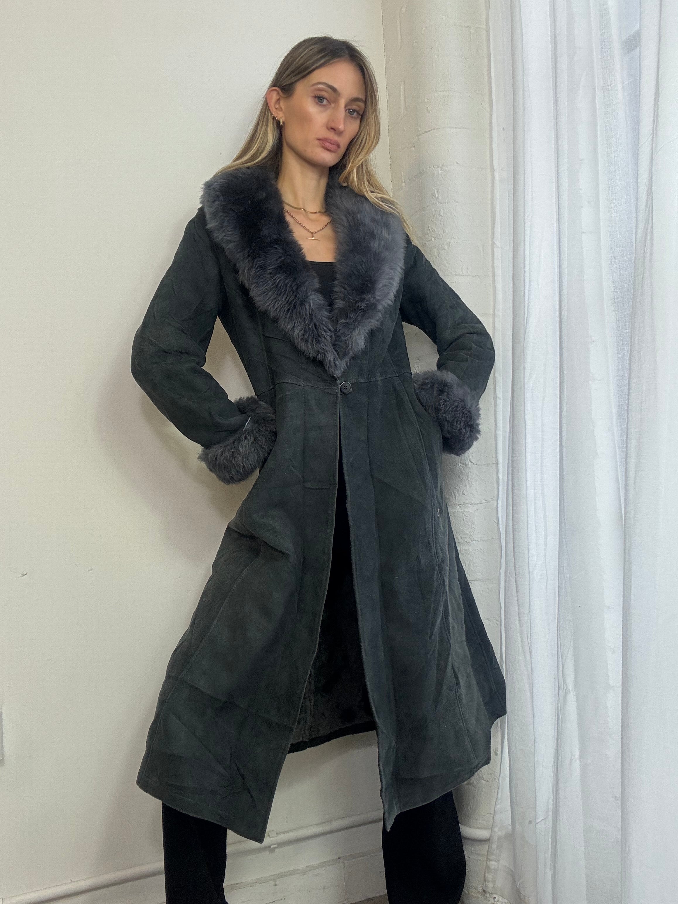 Vintage 90s long blue sheepskin suede coat fur trim