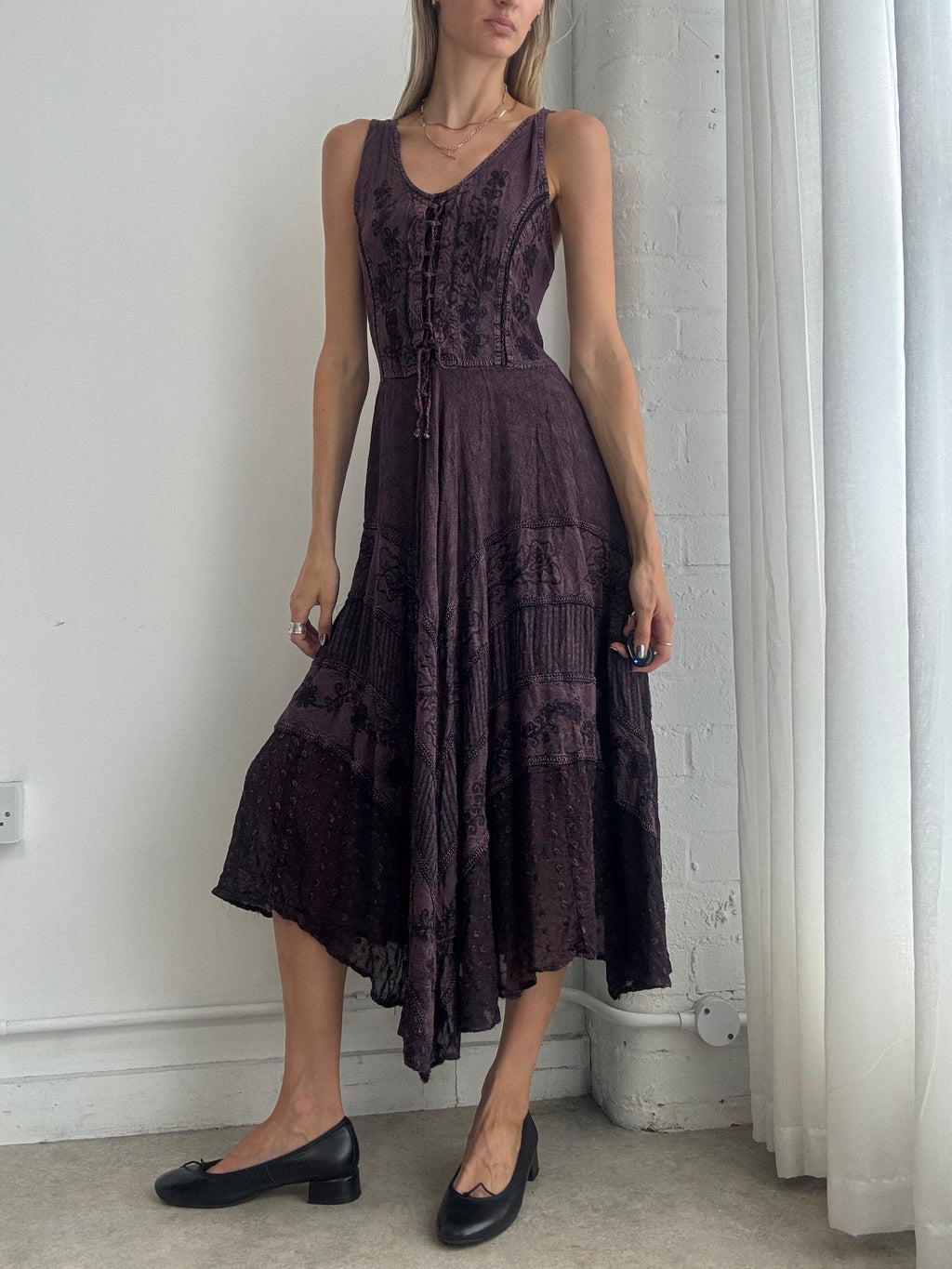 Vintage Y2K Purple Embroidered Handkerchief Hem Midi Dress – Size L