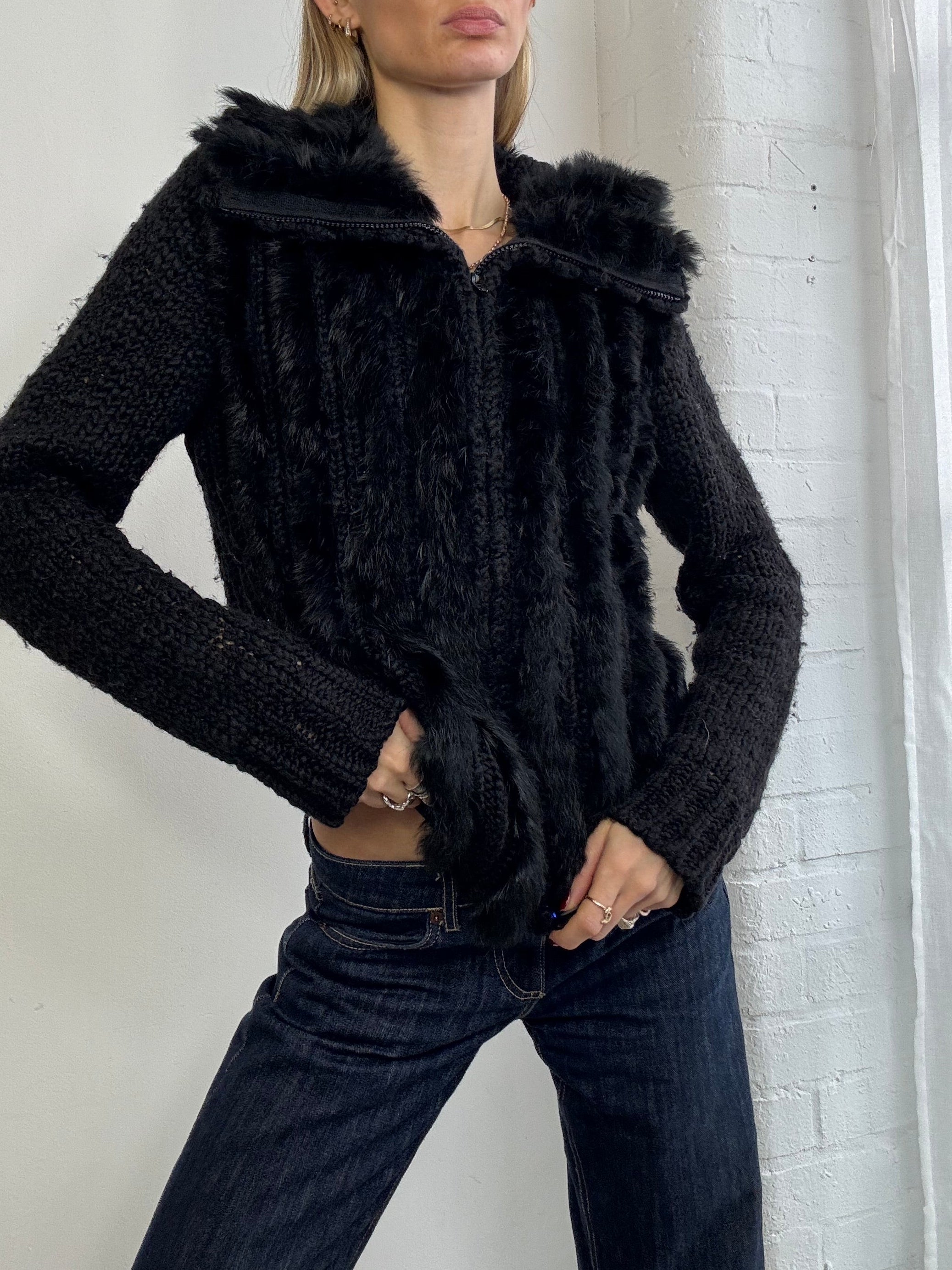 Vintage Y2K zip up real fur jumper black