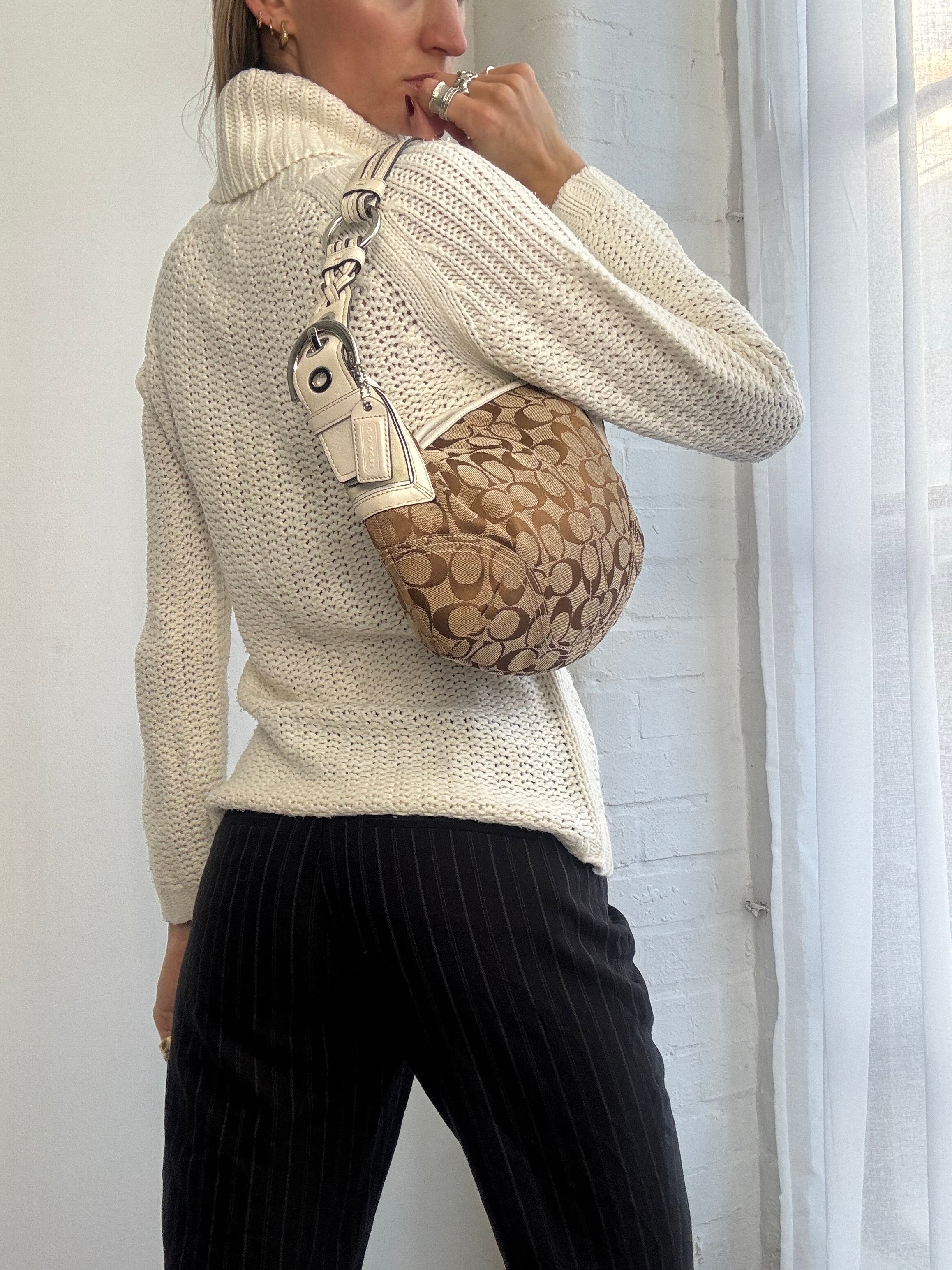 Vintage Y2K white knitted polo neck jumper