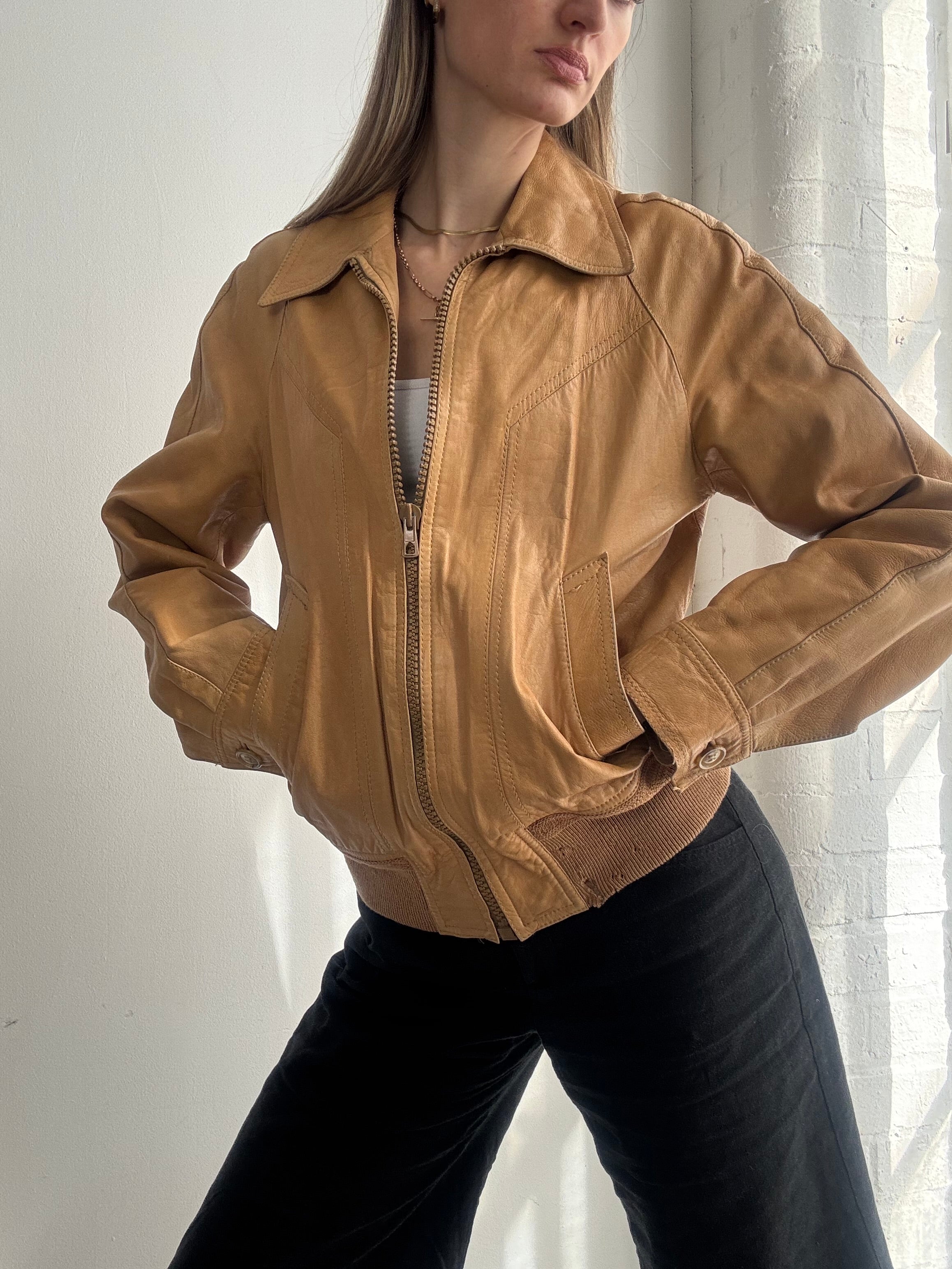 Vintage 90s tan leather bomber jacket - Size M