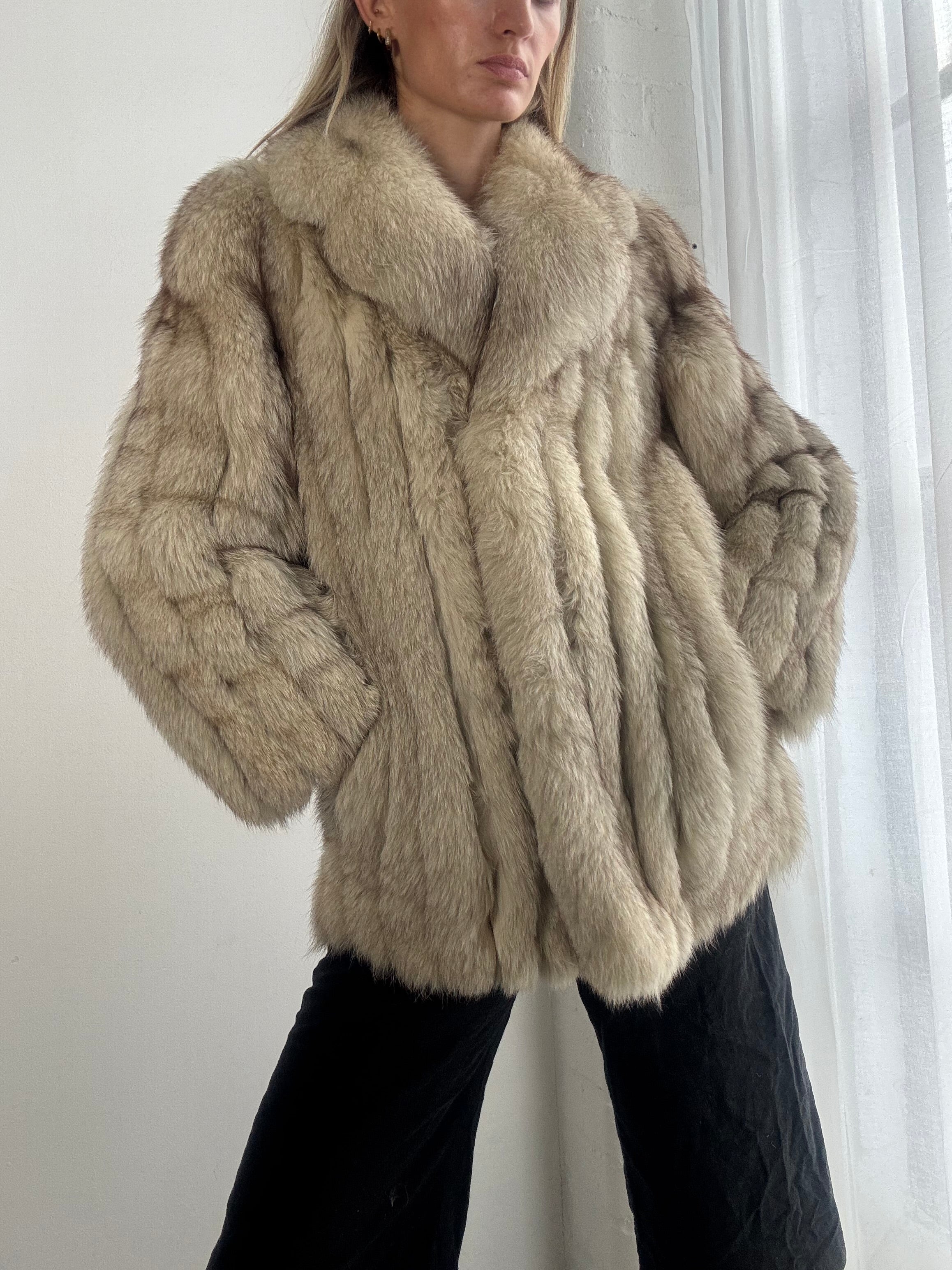 Vintage 90s Cream Fox Fur Oversized Jacket - Size XS