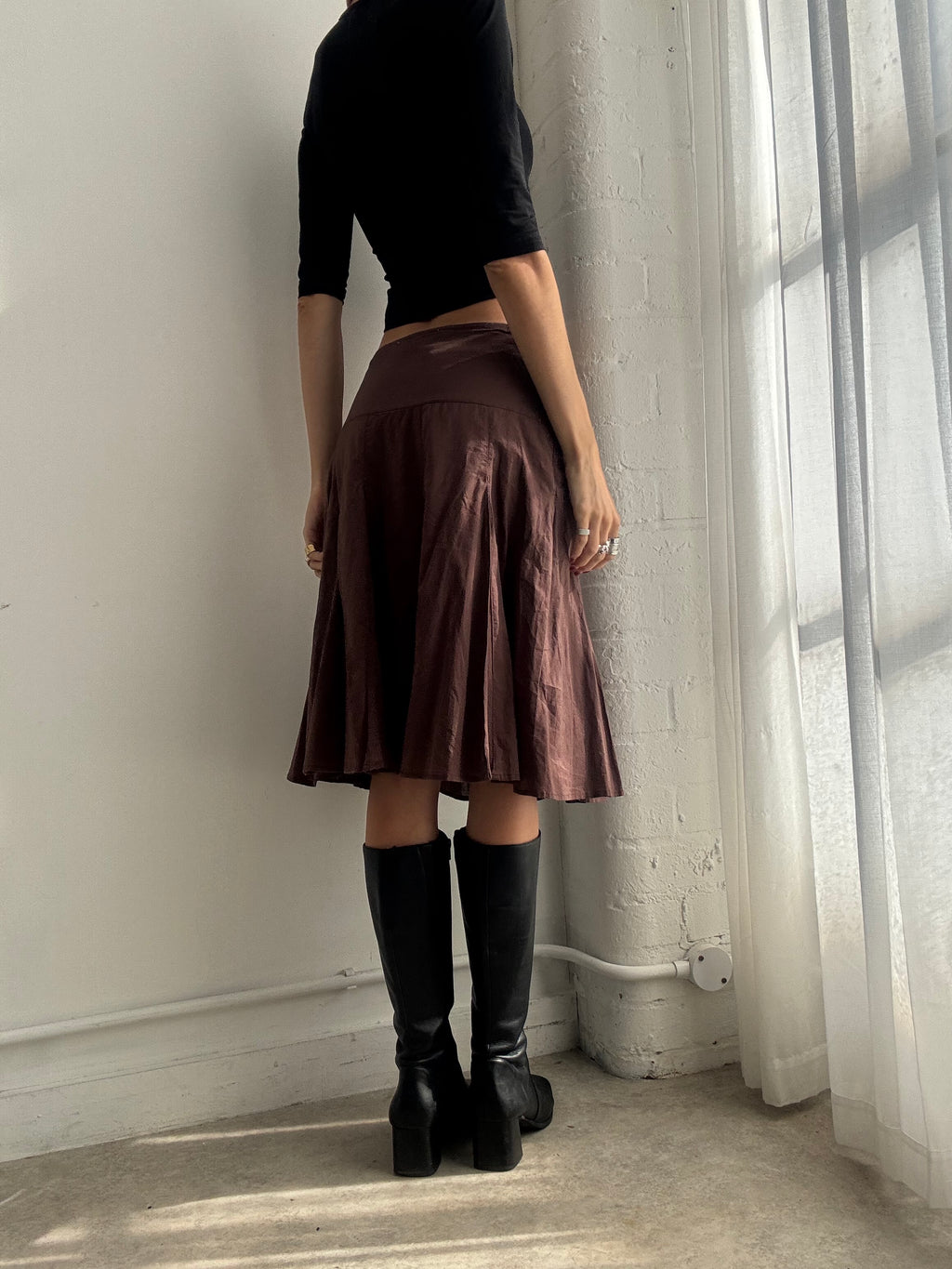 Vintage Y2K Brown Pleated Low Rise Midi Skirt - Size S