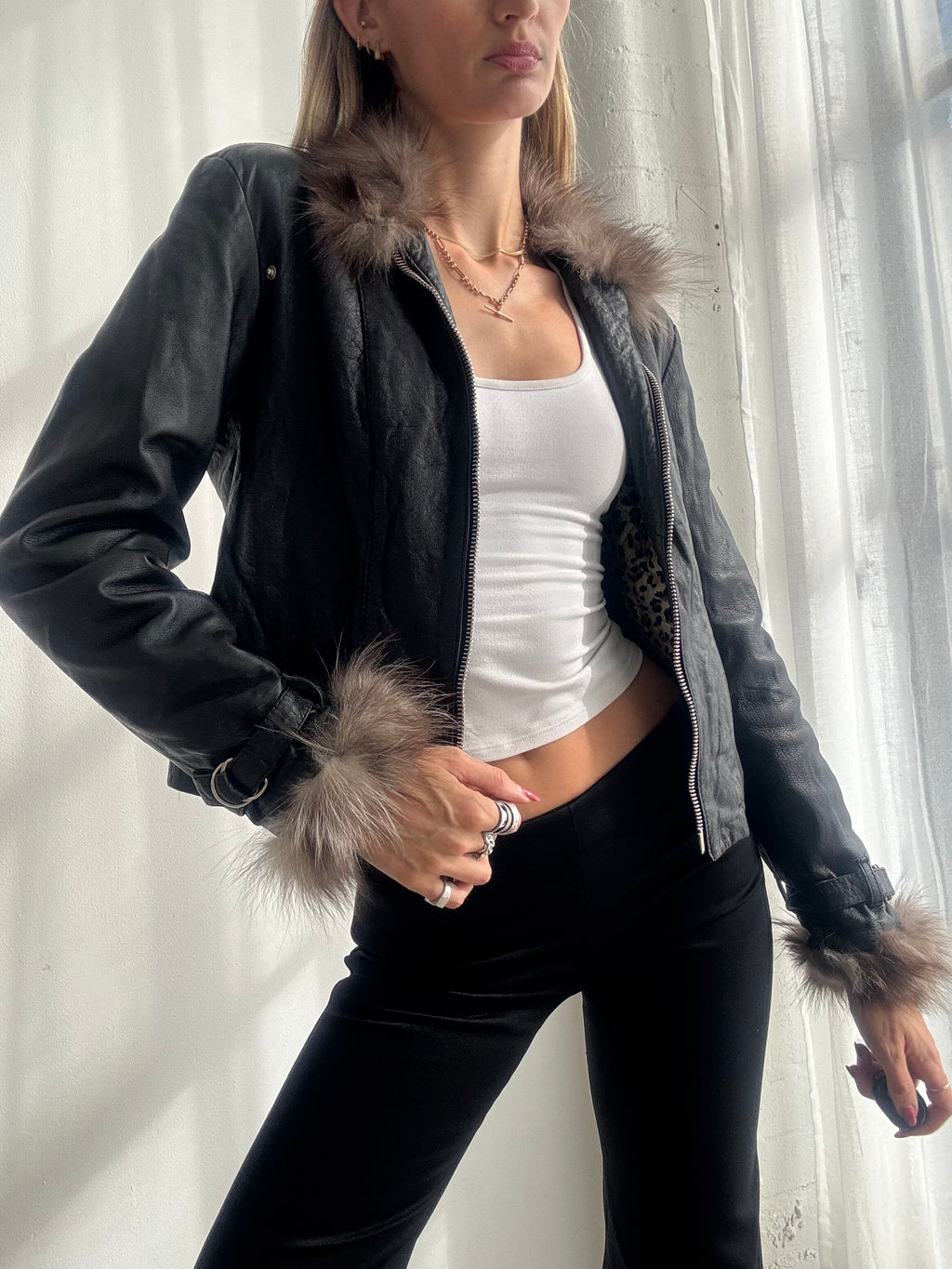 Vintage Y2K Black Leather Jacket with Fox Fur Trim - Size S