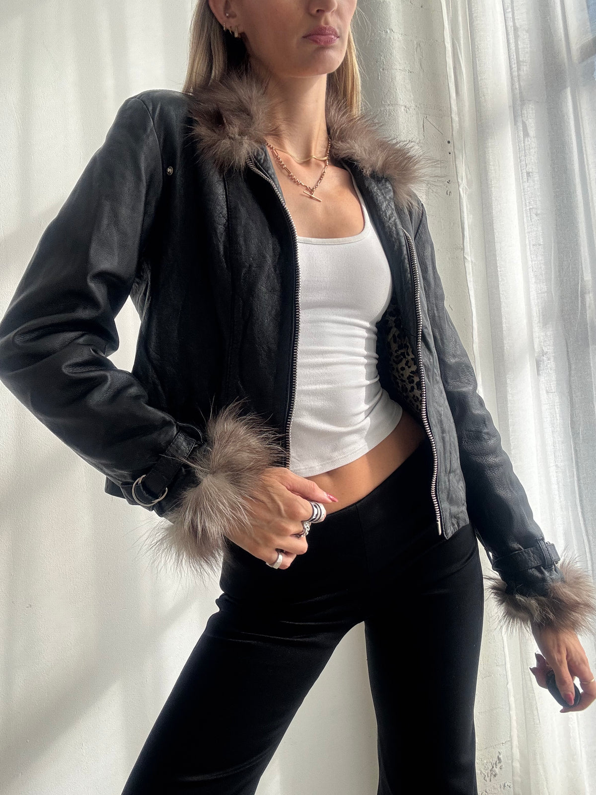 Vintage Y2K Black Leather Jacket with Fox Fur Trim - Size S