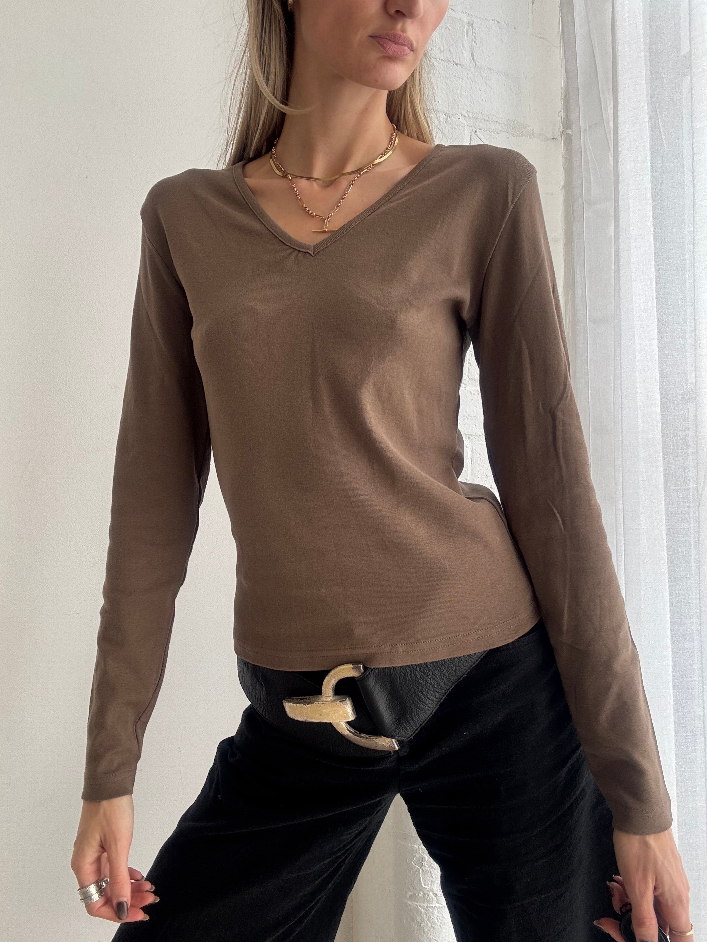 Vintage y2k mocha brown fitted V neck top - Size M