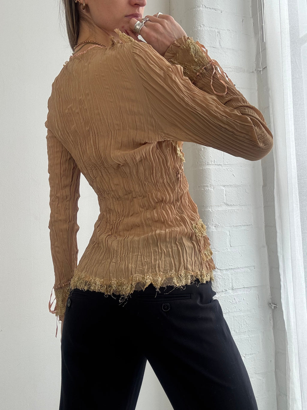Vintage Y2K brown ruffle lace blouse