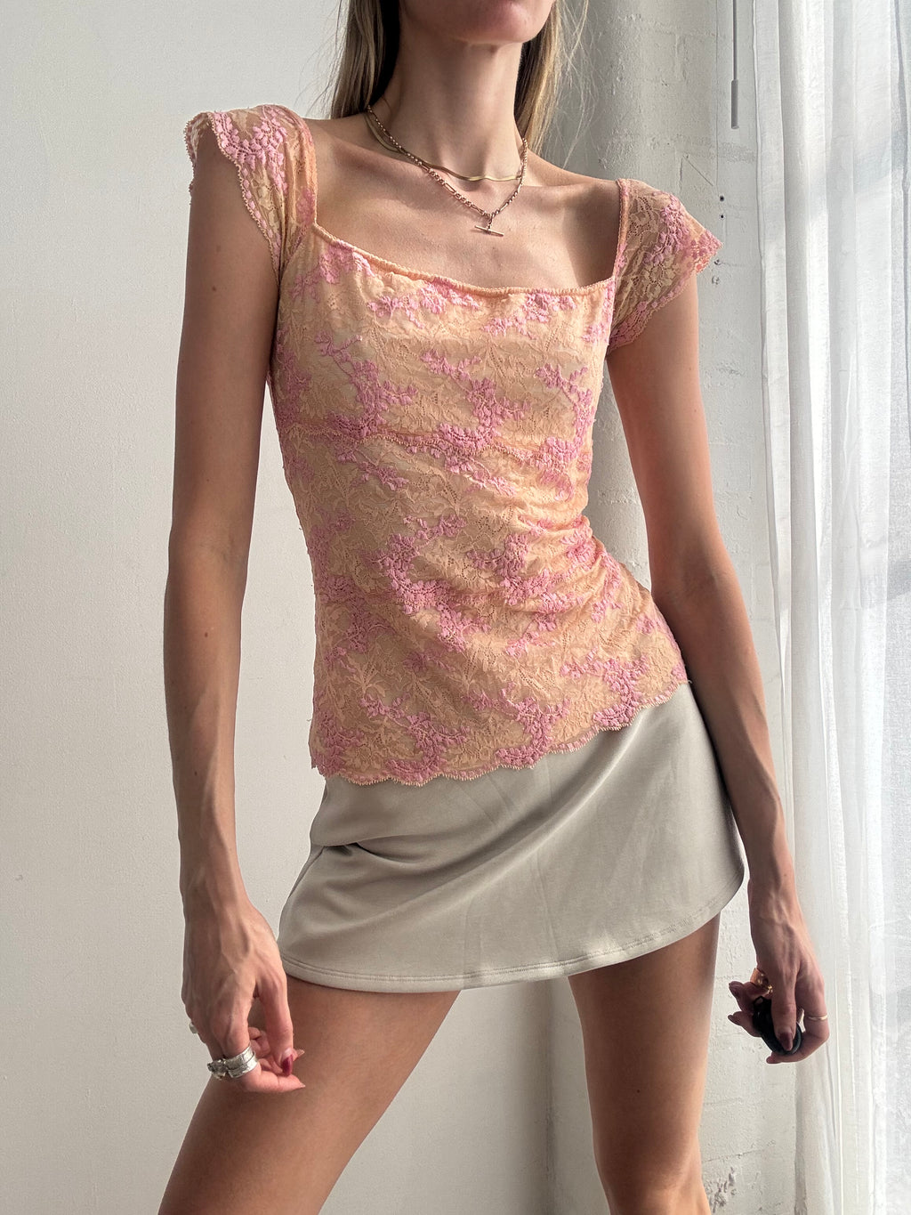 Vintage Y2K pink & peach lace cap sleeve top