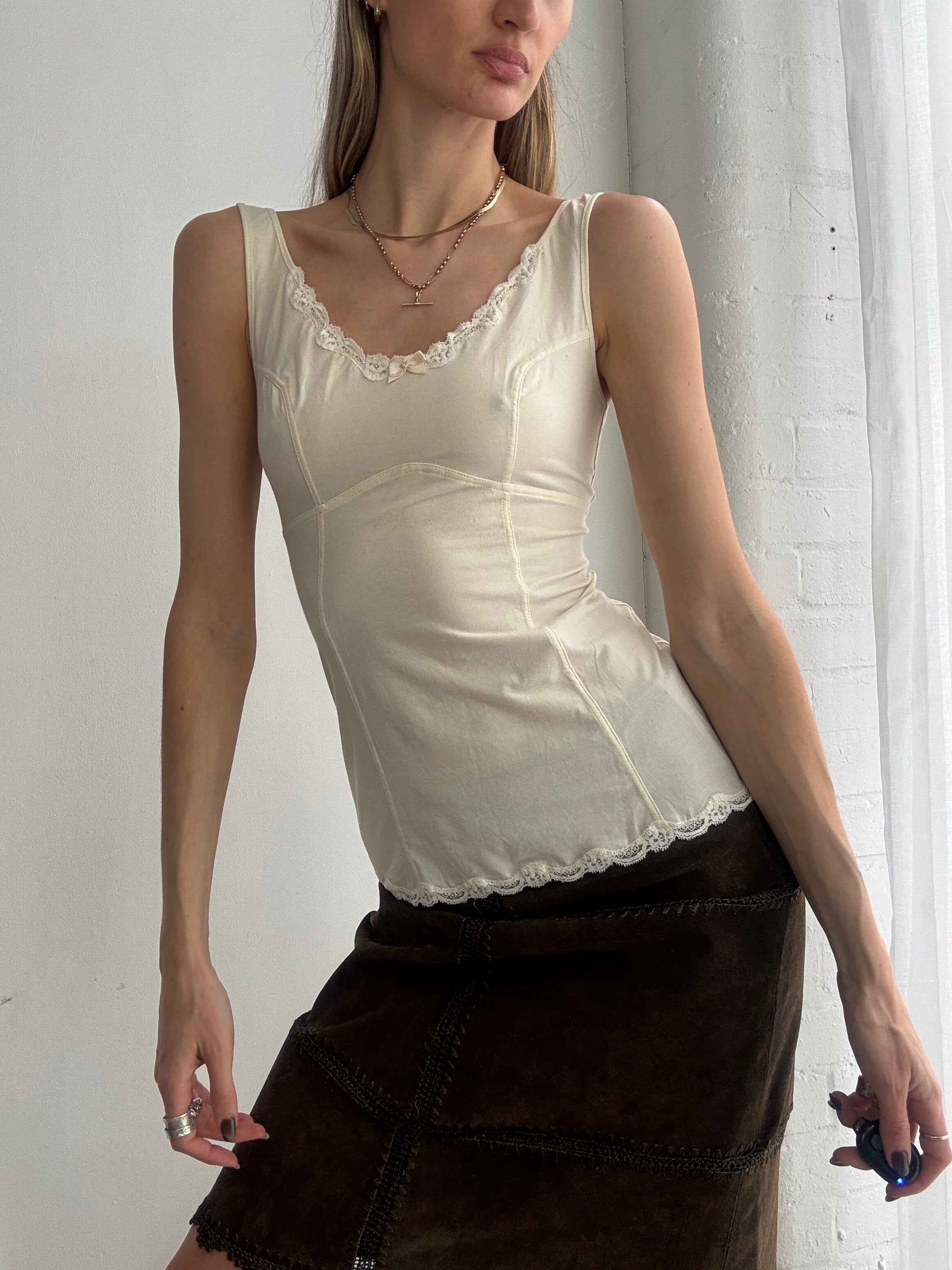 Vintage 90's cream lace trim fitted cami top - Size S