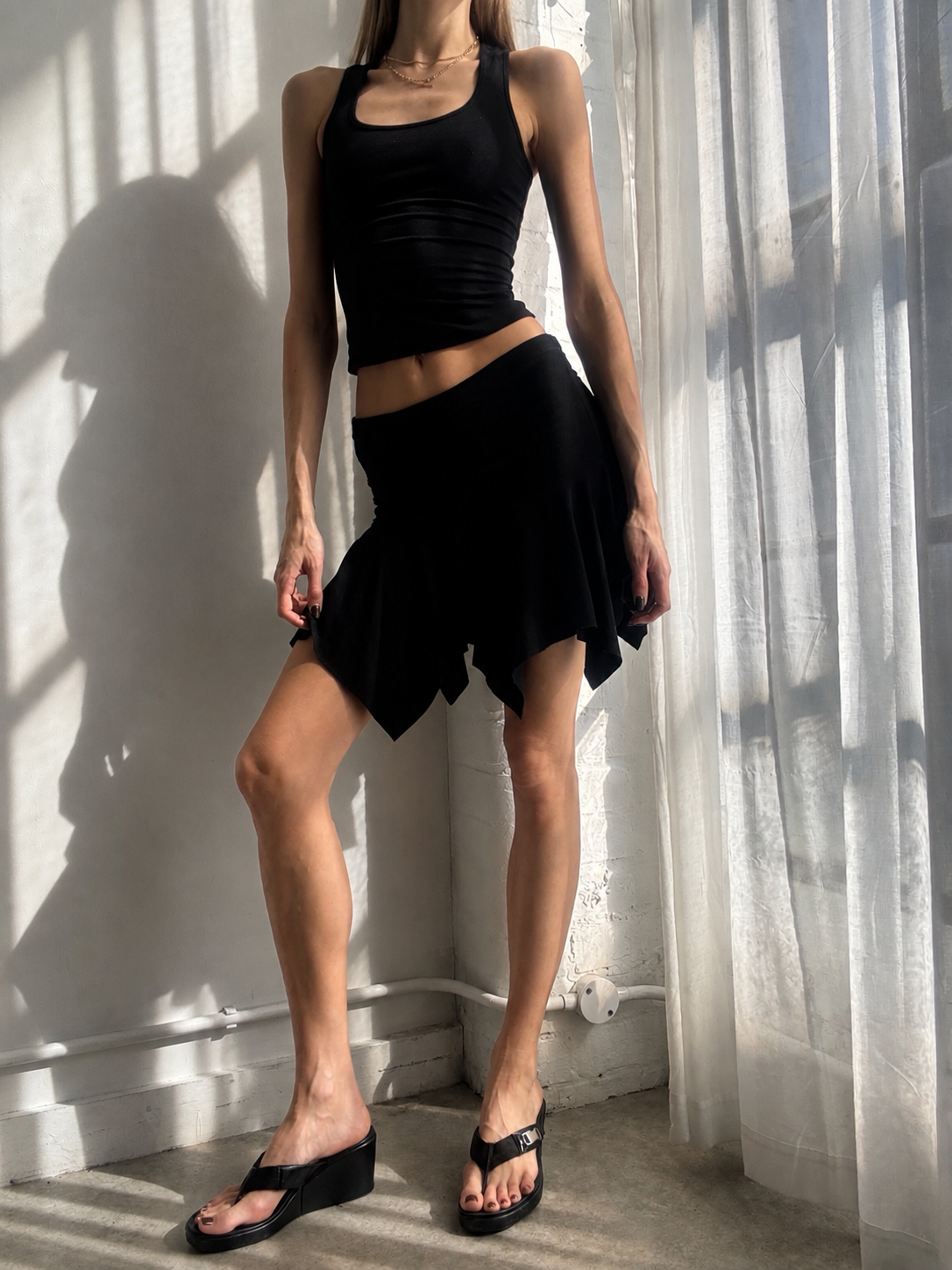 Vintage Y2K black asymmetrical handkerchief hem skirt - Size S
