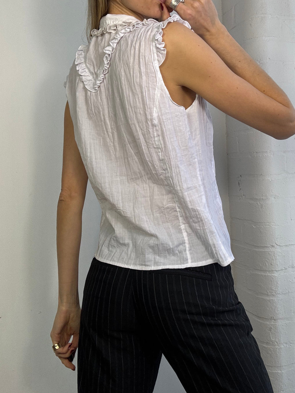 Vintage Y2K white cotton blouse with ruffles